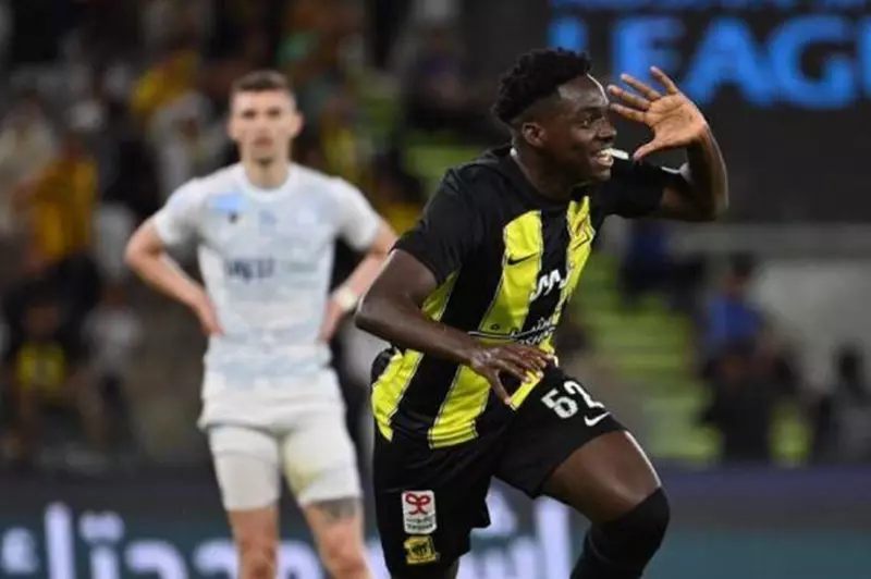 طلال حاجي لاعب اتحاد جدة